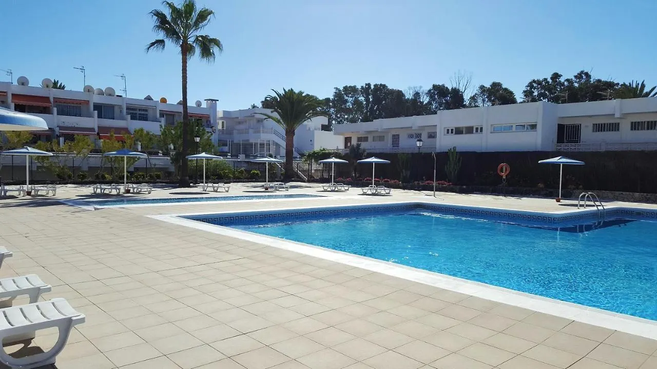 アパート 2 Bedrooms Appartement With Shared Pool Enclosed Garden And Wifi At Arona Tenerife スペイン